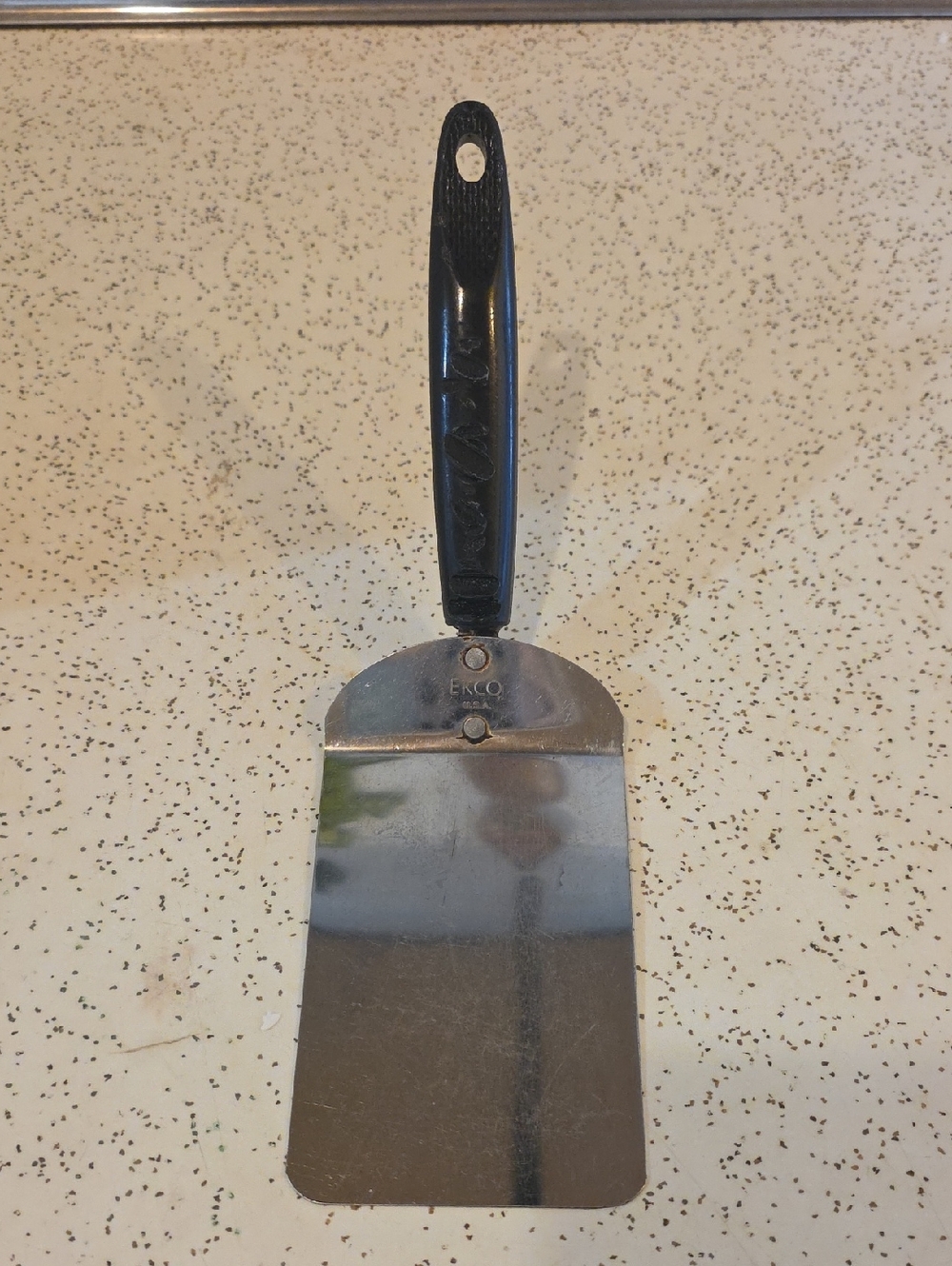 Ekco USA VTG Turner Spatula with Short Black Handle 9.5" *melt marks*